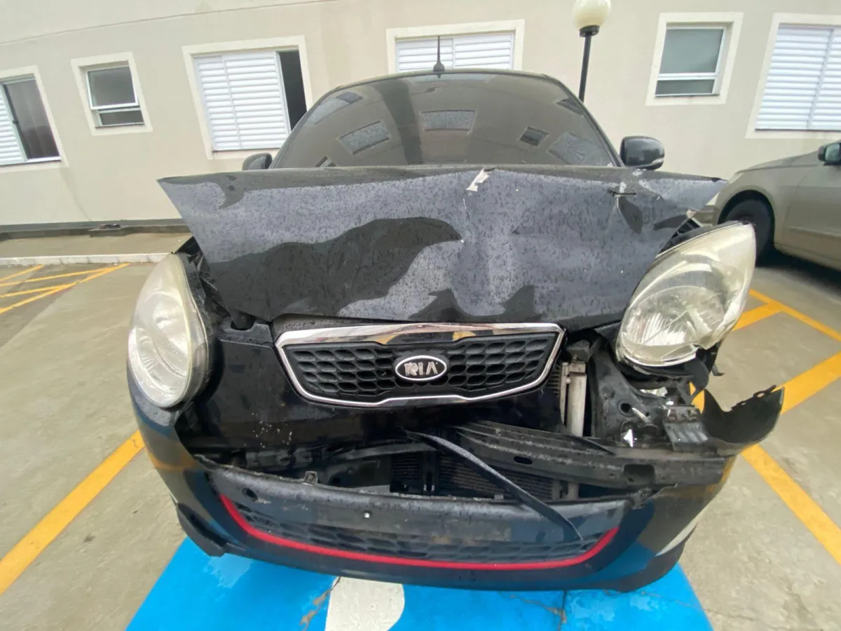 Carro batido comprado 3